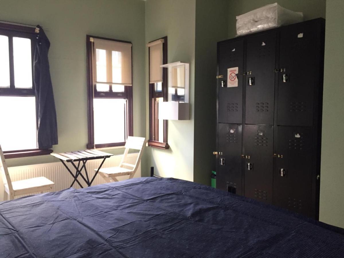 The Hub Hostel Истанбул Екстериор снимка
