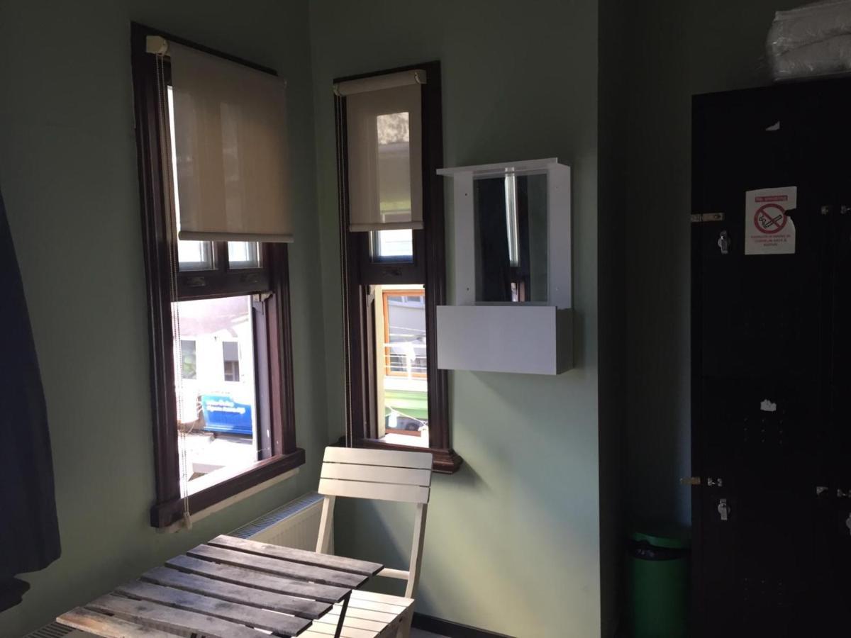 The Hub Hostel Истанбул Екстериор снимка