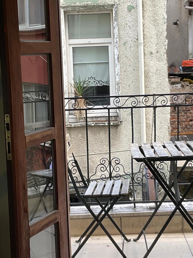 The Hub Hostel Истанбул Екстериор снимка