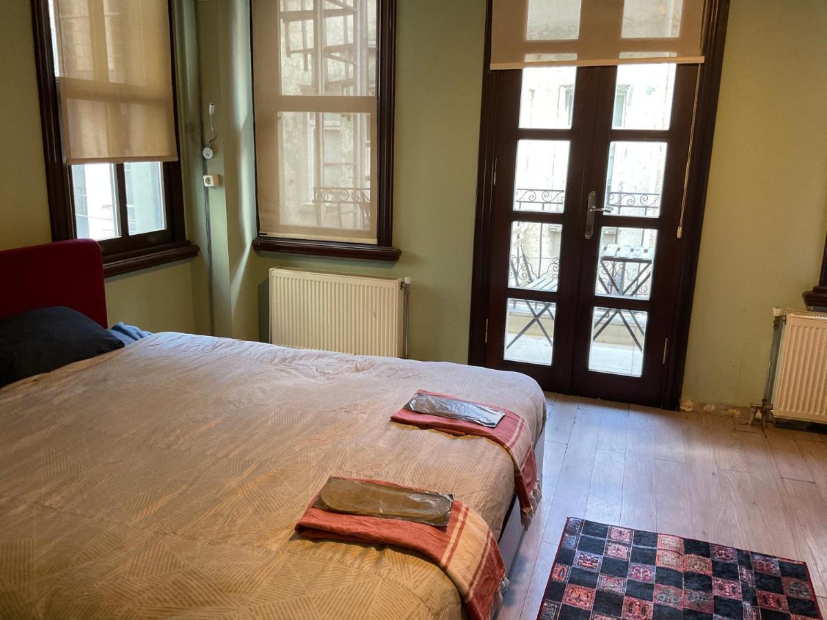 The Hub Hostel Истанбул Екстериор снимка
