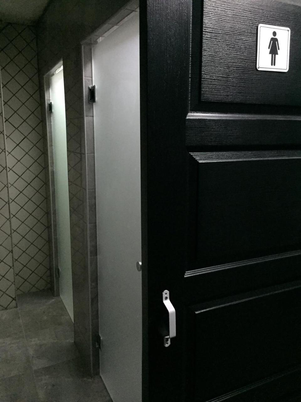 The Hub Hostel Истанбул Екстериор снимка