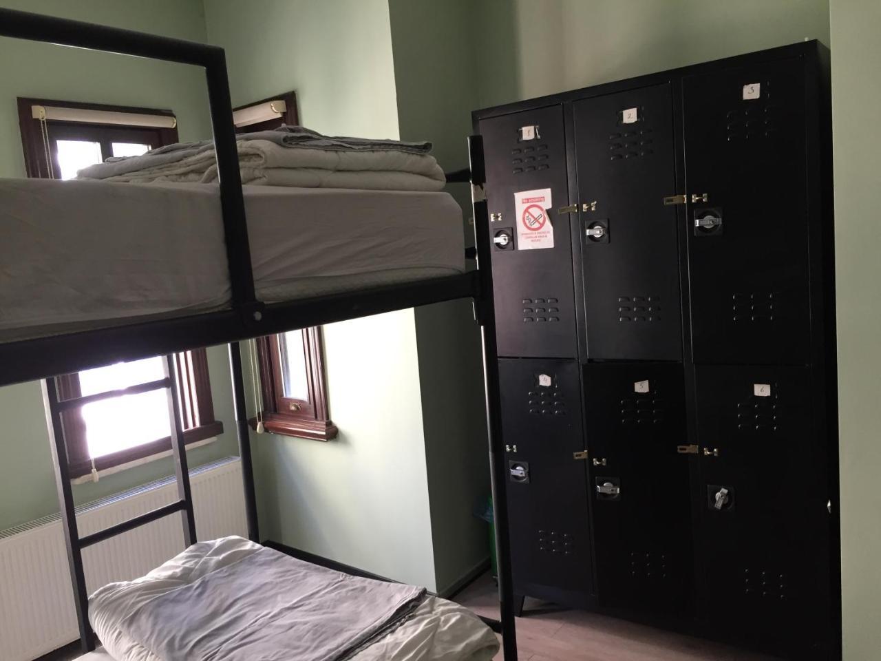 The Hub Hostel Истанбул Екстериор снимка