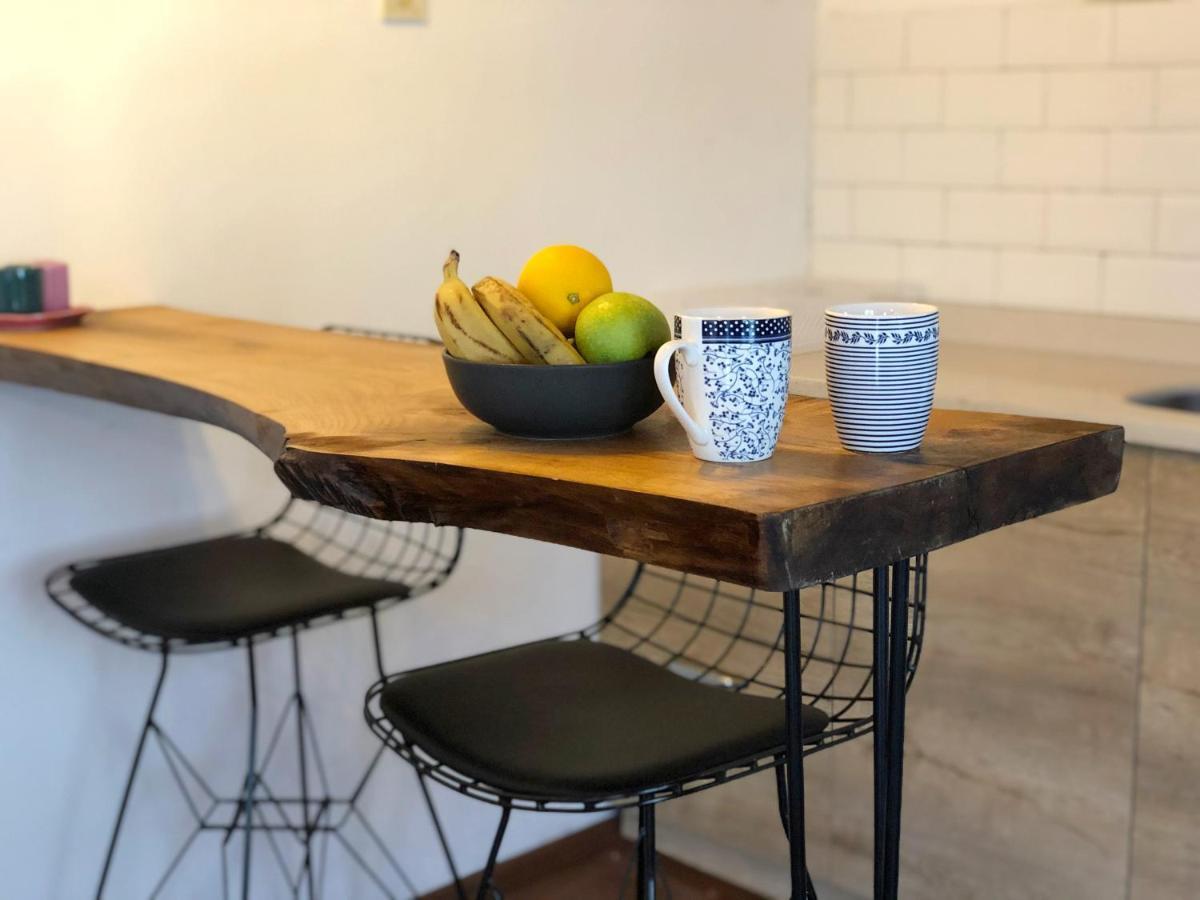 The Hub Hostel Истанбул Екстериор снимка